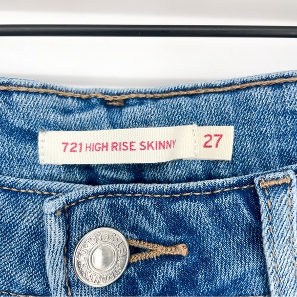 Levi's High Rise Skinny Jeans Distressed Raw Hem Size 27 - Picture 6 of 8